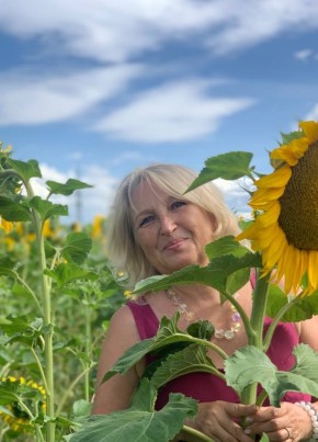 Tatyana, 62, Russia, Ulyanovsk