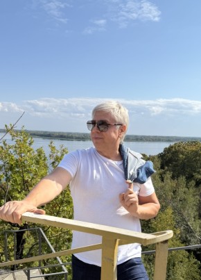 Олег из Саратова 56 лет