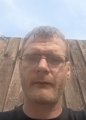 James из Basildon 38 лет