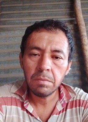 42 из San Salvador 27 лет