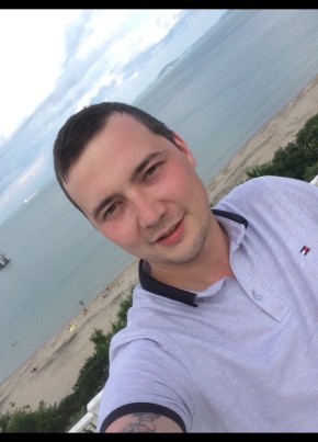Максим, 35, Россия, Берёзовский
