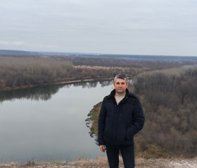 Aleksandr, 44, Verkhniy Mamon