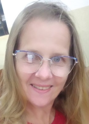 Madalena из Assis 56 лет