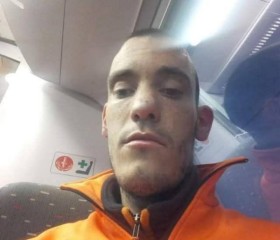 Aurélien, 34, Braine-le-Comte
