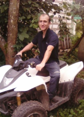 Aleksandr, 37, Russia, Kostroma