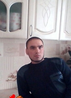 Александр, 36, Россия, Омск
