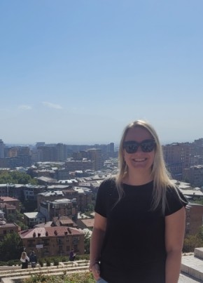 Alena, 39, Belarus, Minsk