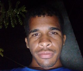 Jairo Martínez, 31, Carupano