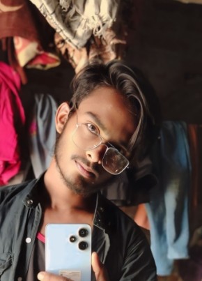 Satya, 19, India, Lucknow