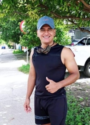 Thomas Hernandez, 24, República de Colombia, Santafe de Bogotá