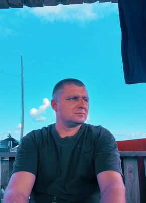 Алексей 37 лет