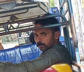 Raza, 18, Sheikhupura