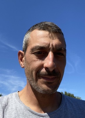 Pierre, 43, République Française, Limoges