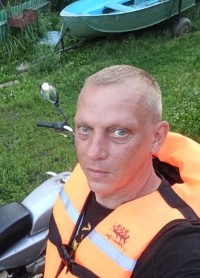 Igor, 40, Russia, Beloomut