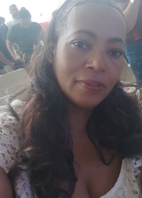 Roberta из Aparecida de Goiânia 40 лет
