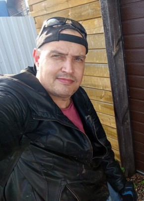Максим из Красноярска 44 года