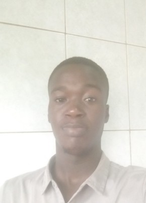 Mk stive, 26, Uganda, Kasese