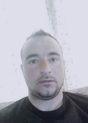 Ben Ionuț, 29, Romania, Bacău