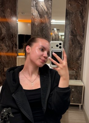 Настя из Уфы 18 лет