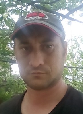Виктор, 39, Россия, Гиагинская