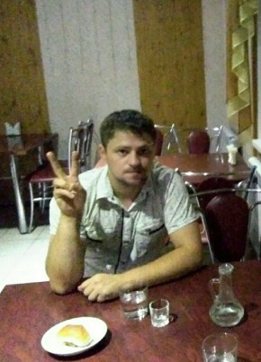 Сергей, 24, Россия, Суворов
