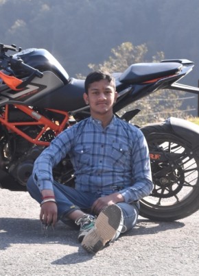 Sahil kanyal, 18, India, Pithorāgarh