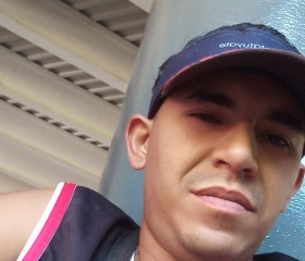 Leonardo, 28, New York City