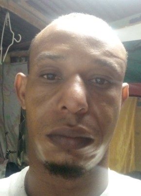 Rubén Darío из Santo Domingo 22 года