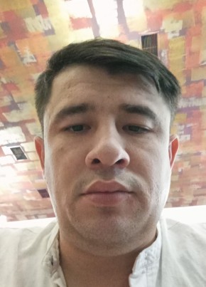 Баходир из Бишкека 28 лет
