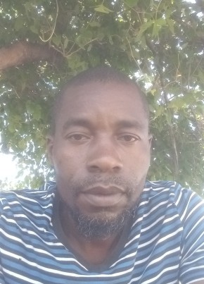 Malilo, 38, Botswana, Francistown