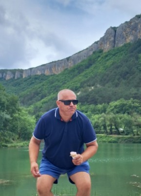 Vladimir, 47, Russia, Feodosiya