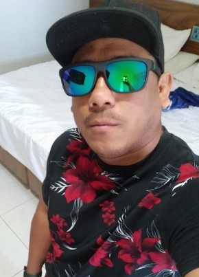 Junior, 37, República Federativa do Brasil, Araçuaí