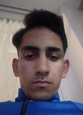 Erhan 01, 19, Turkey, Adana