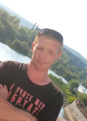 Иван, 34, Россия, Нижние Серги