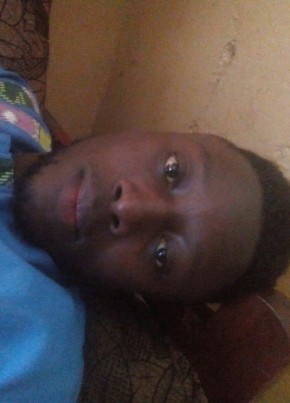 Ishmeal jalloh, 29, Sierra Leone, Freetown