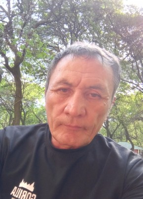 Камил из Тольятти 62 года