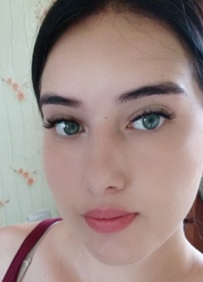 Олеся , 28, Россия, Адлер