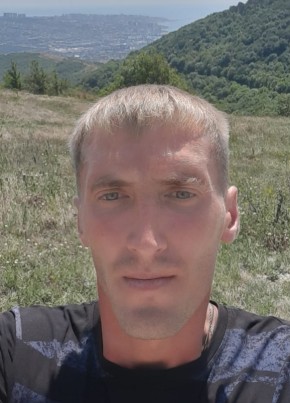 Anton, 32, Russia, Tikhvin