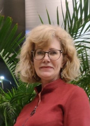 Elena, 63, Russia, Moscow