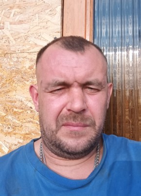 Максим из Самары 39 лет