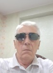 Виктор, 69 лет, Новокузнецк