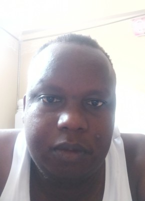 Paul, 29, Kenya, Nakuru