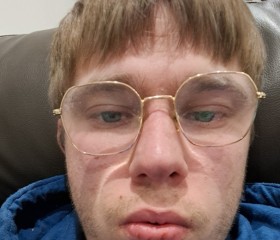 Benoit, 23, Bethune