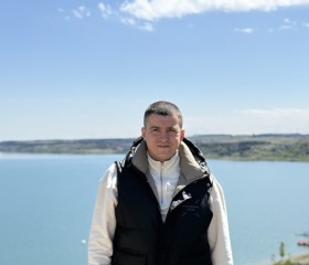 Pyetr Kozatskiy, 37, Tbilisi