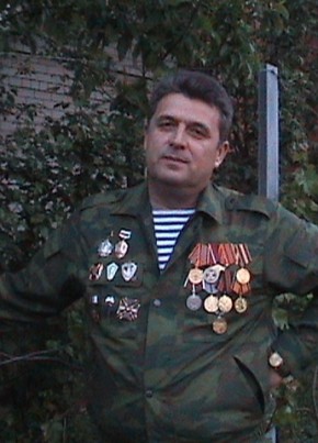 Владимир, 61, Россия, Краснодар