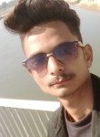 Arnav singh, 23 года, Hardoī