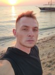 Andrey, 31, Genichesk