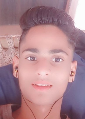 Prashaht, 19, India, Agra