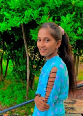 Devaygi, 18, India, Lūnāvāda