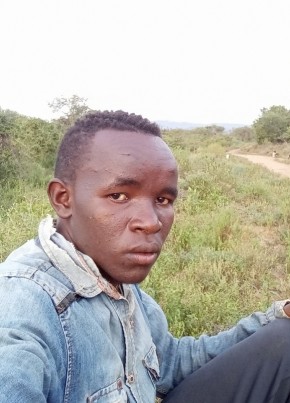 Ronnie, 18, Kenya, Kitui